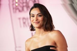 Camila Mendes - Image 5