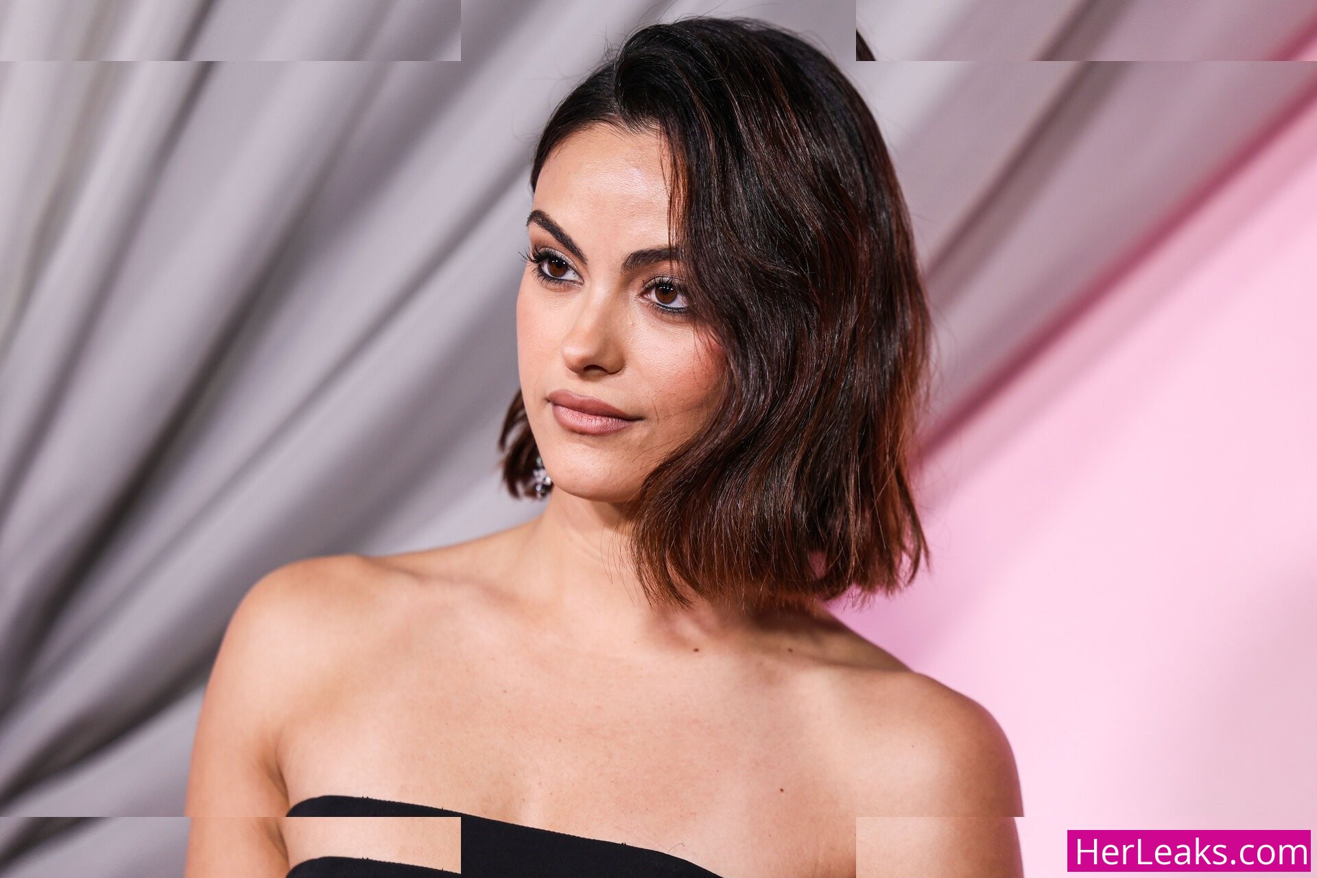 Camila Mendes - Image 3