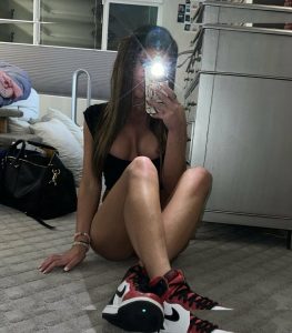 Carlie Jo - Image 23