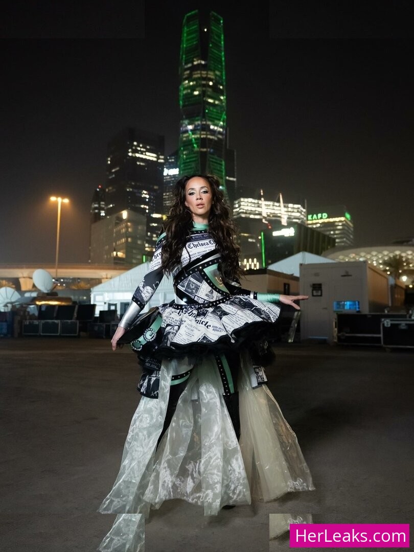 Chelsea Green - Image 144