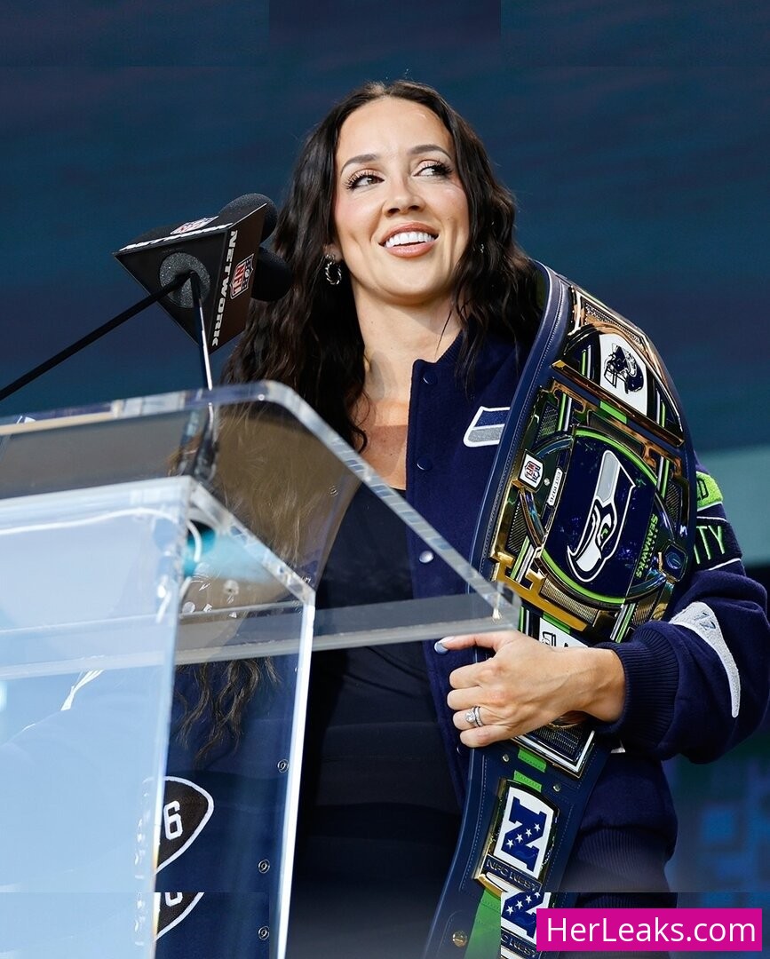 Chelsea Green - Image 117