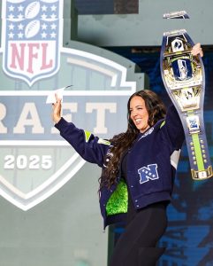 Chelsea Green - Image 116
