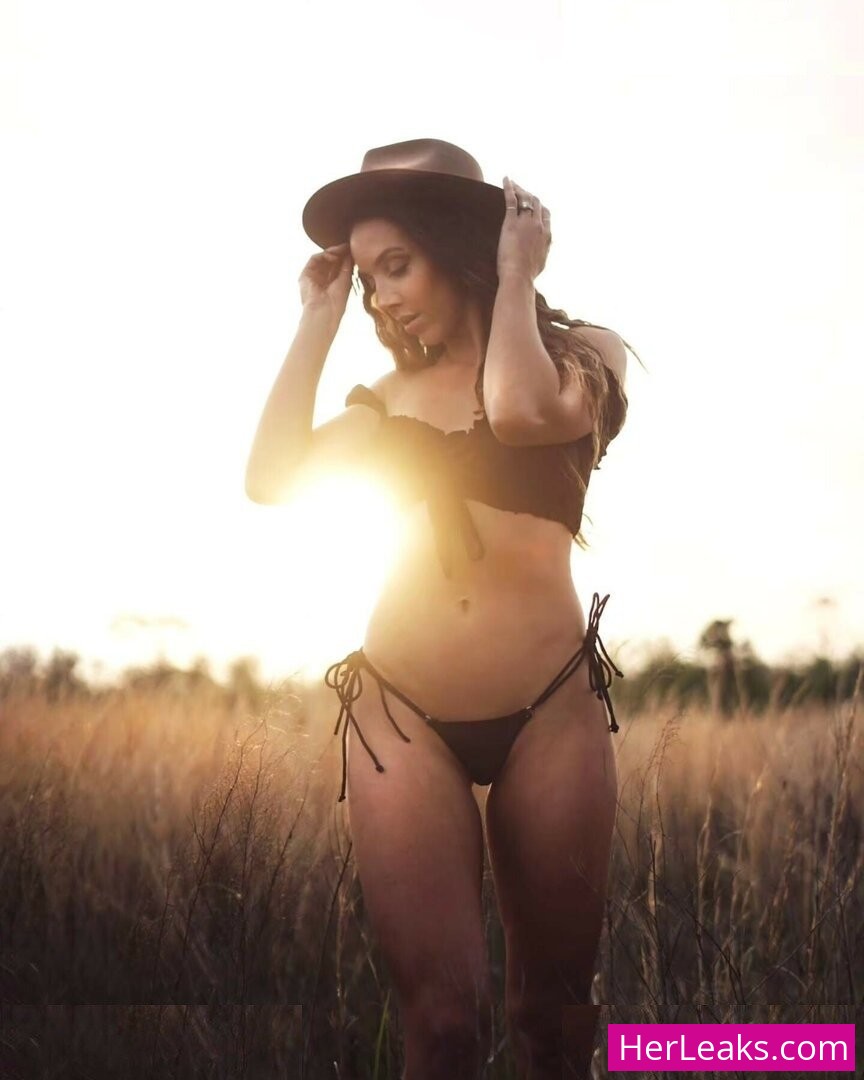 Chelsea Green - Image 101