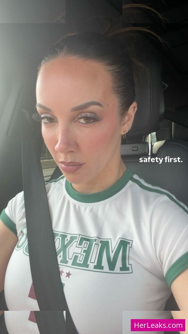 Chelsea Green - Image 54