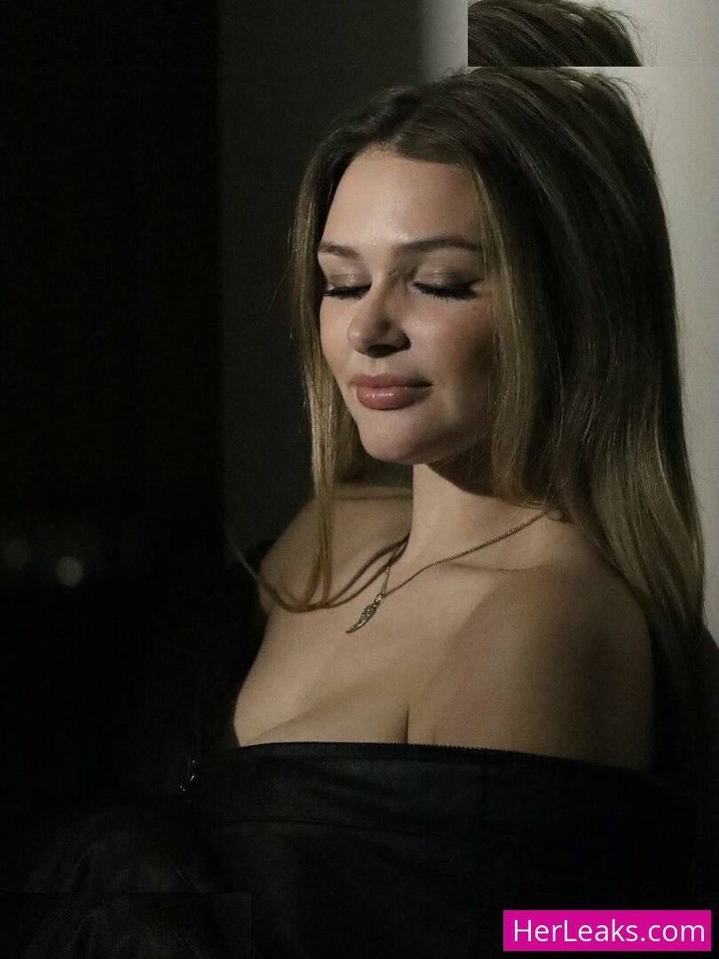 Chloe Marie - Image 46