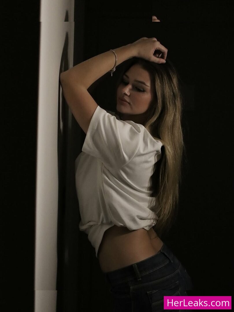 Chloe Marie - Image 26