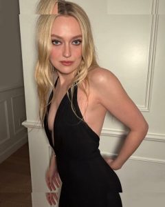 Dakota Fanning - Image 188