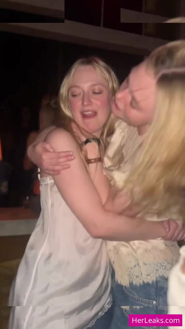 Dakota Fanning - Image 55