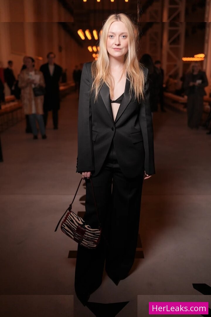 Dakota Fanning - Image 46