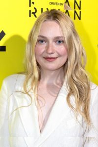 Dakota Fanning - Image 39
