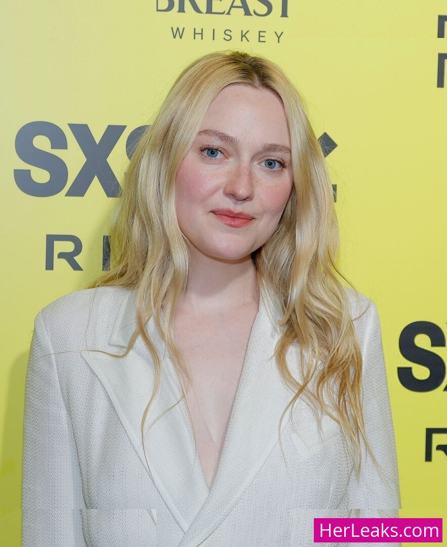 Dakota Fanning - Image 37