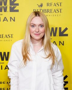 Dakota Fanning - Image 30