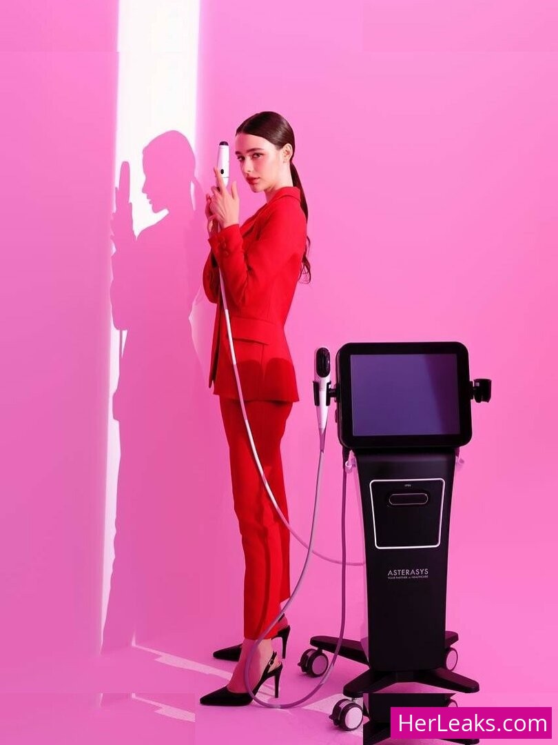 Dasha Taran - Image 136