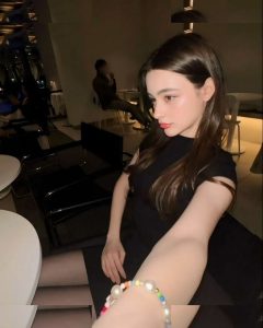 Dasha Taran - Image 12