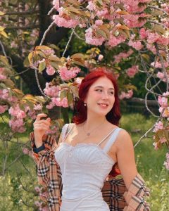Diana Zambrozuski - Image 145