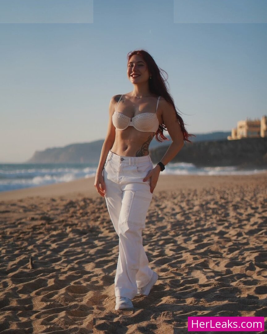 Diana Zambrozuski - Image 100