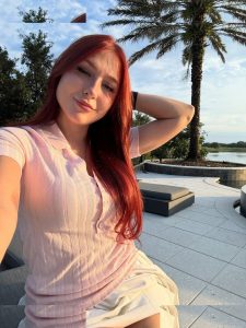 Diana Zambrozuski - Image 67
