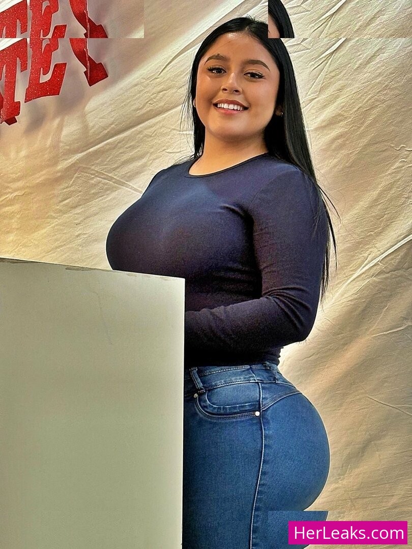 Elizabeth González - Image 42