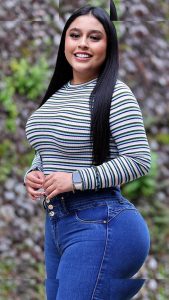 Elizabeth González - Image 28