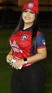 Elizabeth González - Image 24
