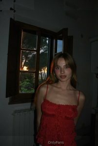 Elizabeth Vasilenko - Image 186