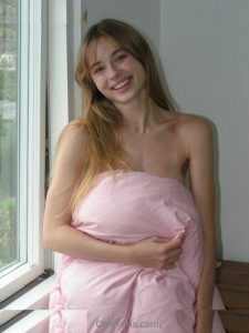 Elizabeth Vasilenko - Image 141
