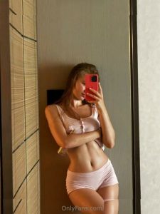 Elizabeth Vasilenko - Image 22