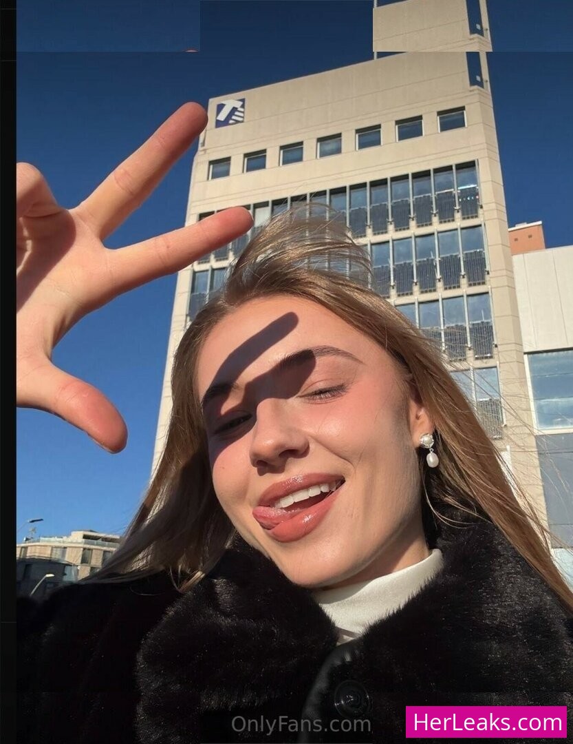 Elizabeth Vasilenko - Image 19