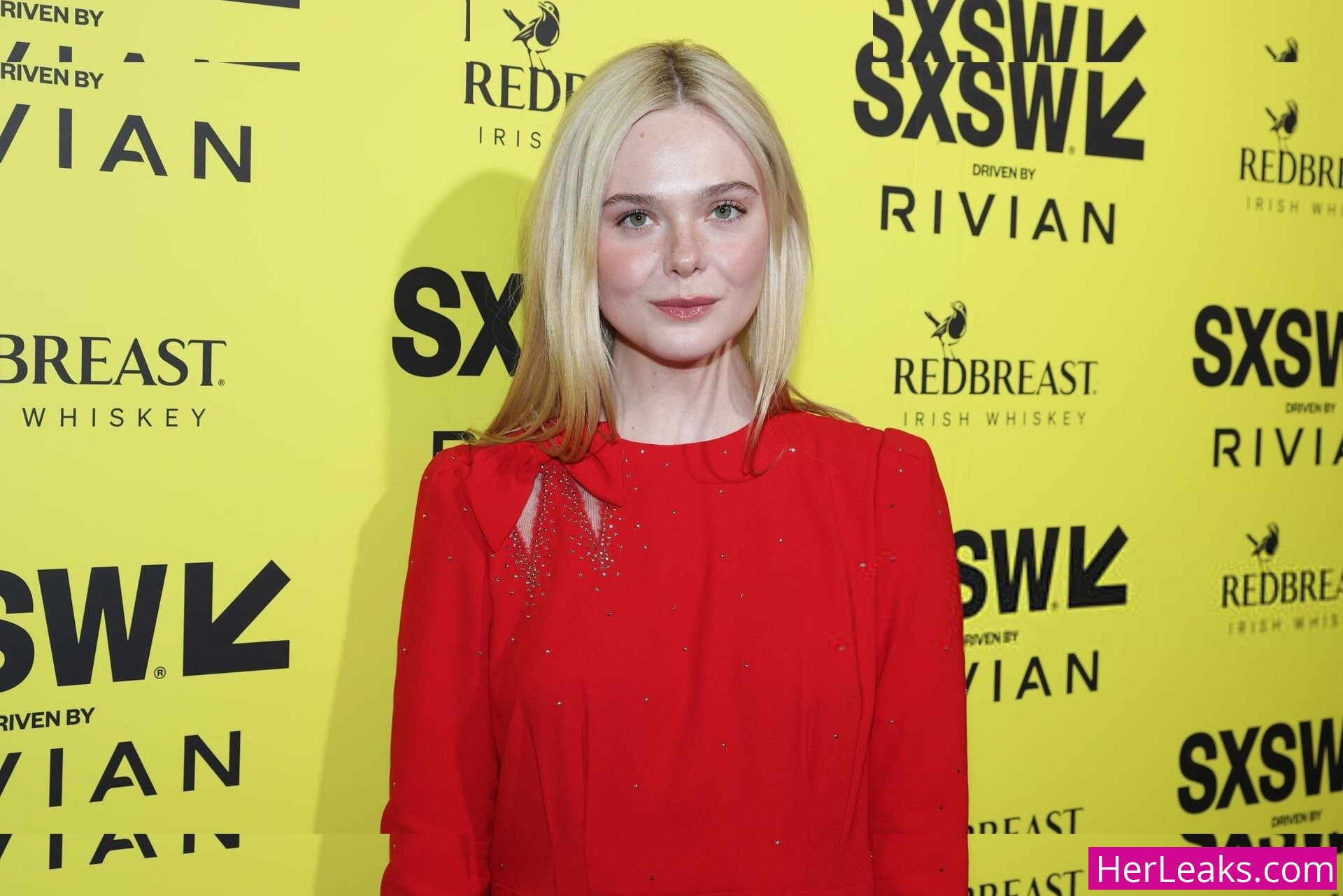 Elle Fanning - Image 169