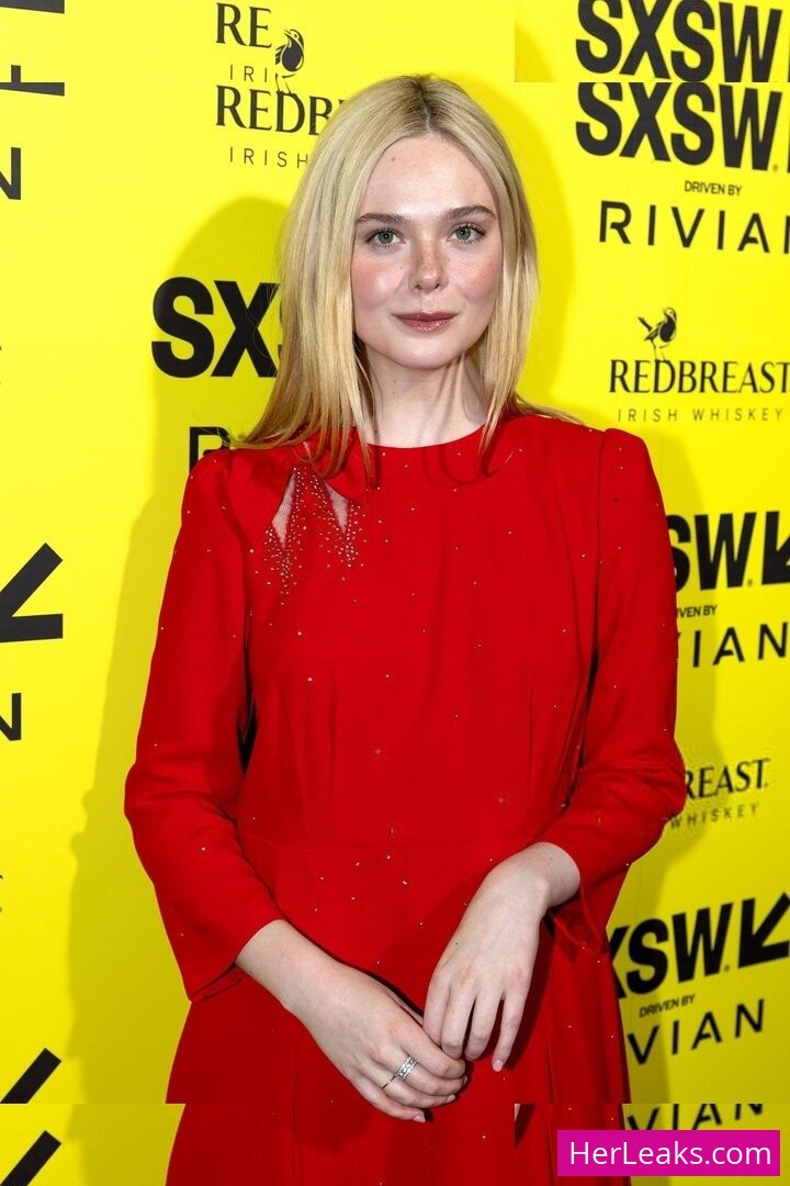 Elle Fanning - Image 168
