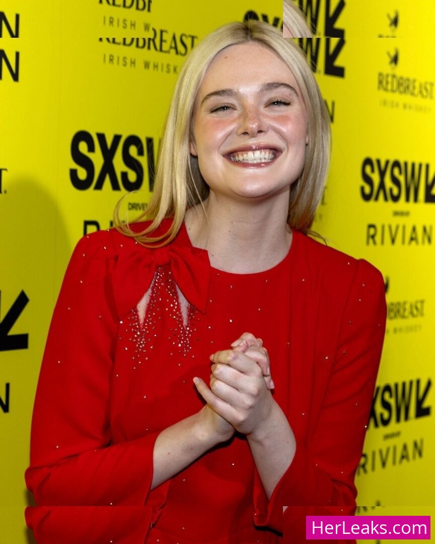 Elle Fanning - Image 156