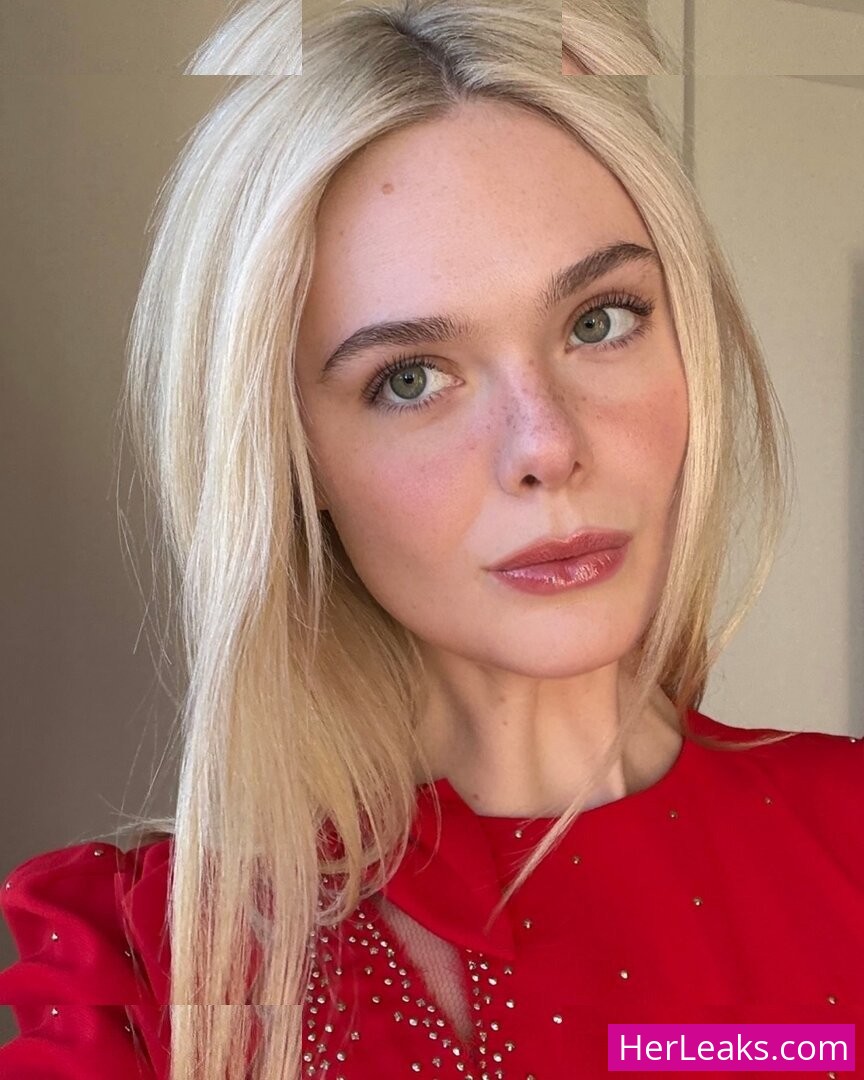 Elle Fanning - Image 154