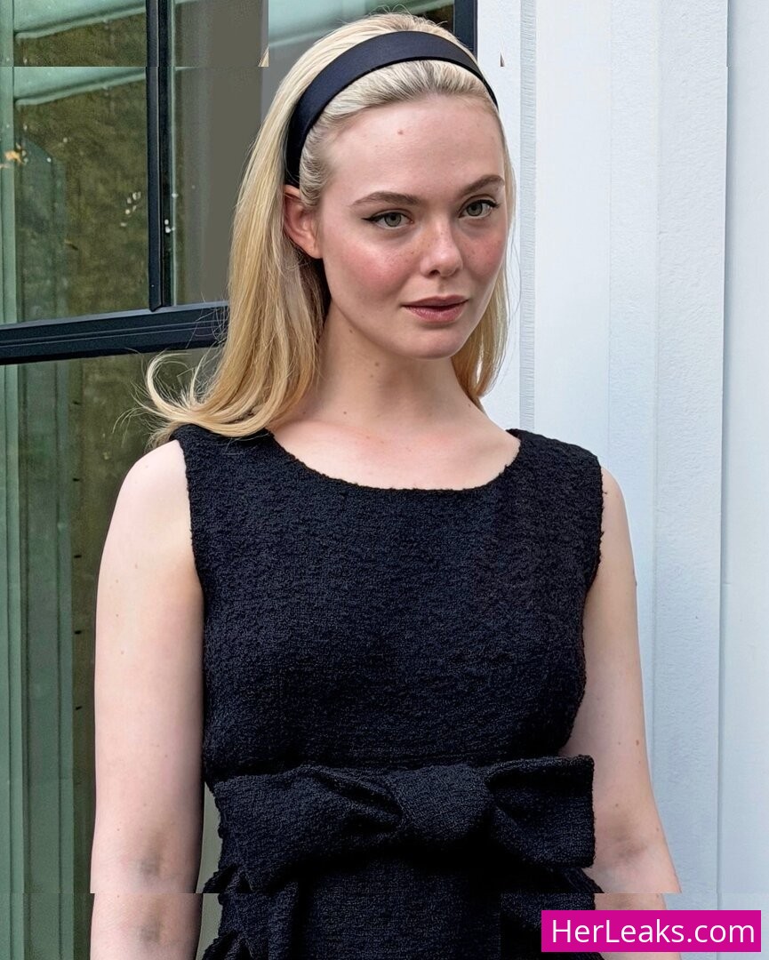 Elle Fanning - Image 153