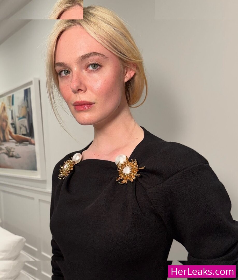 Elle Fanning - Image 145