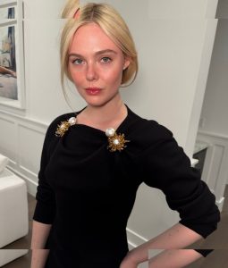 Elle Fanning - Image 143