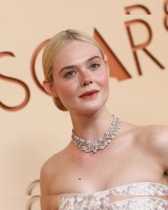 Elle Fanning - Image 136