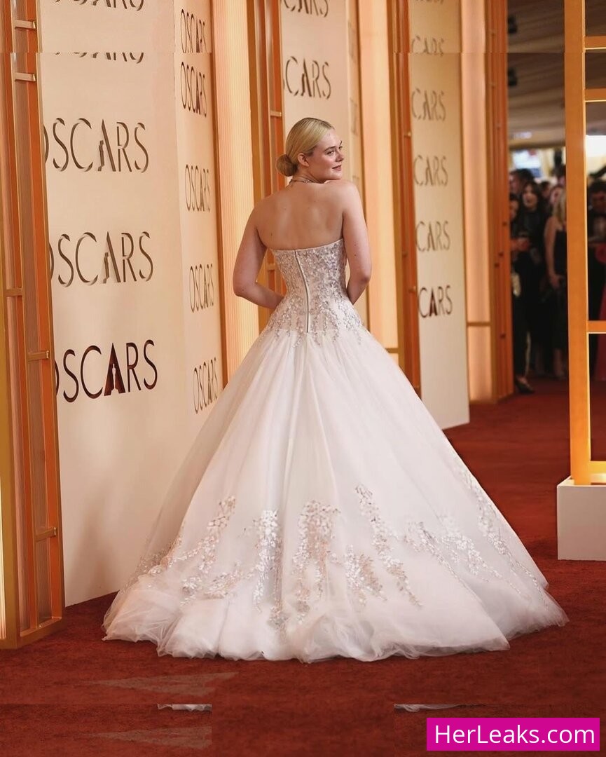 Elle Fanning - Image 134