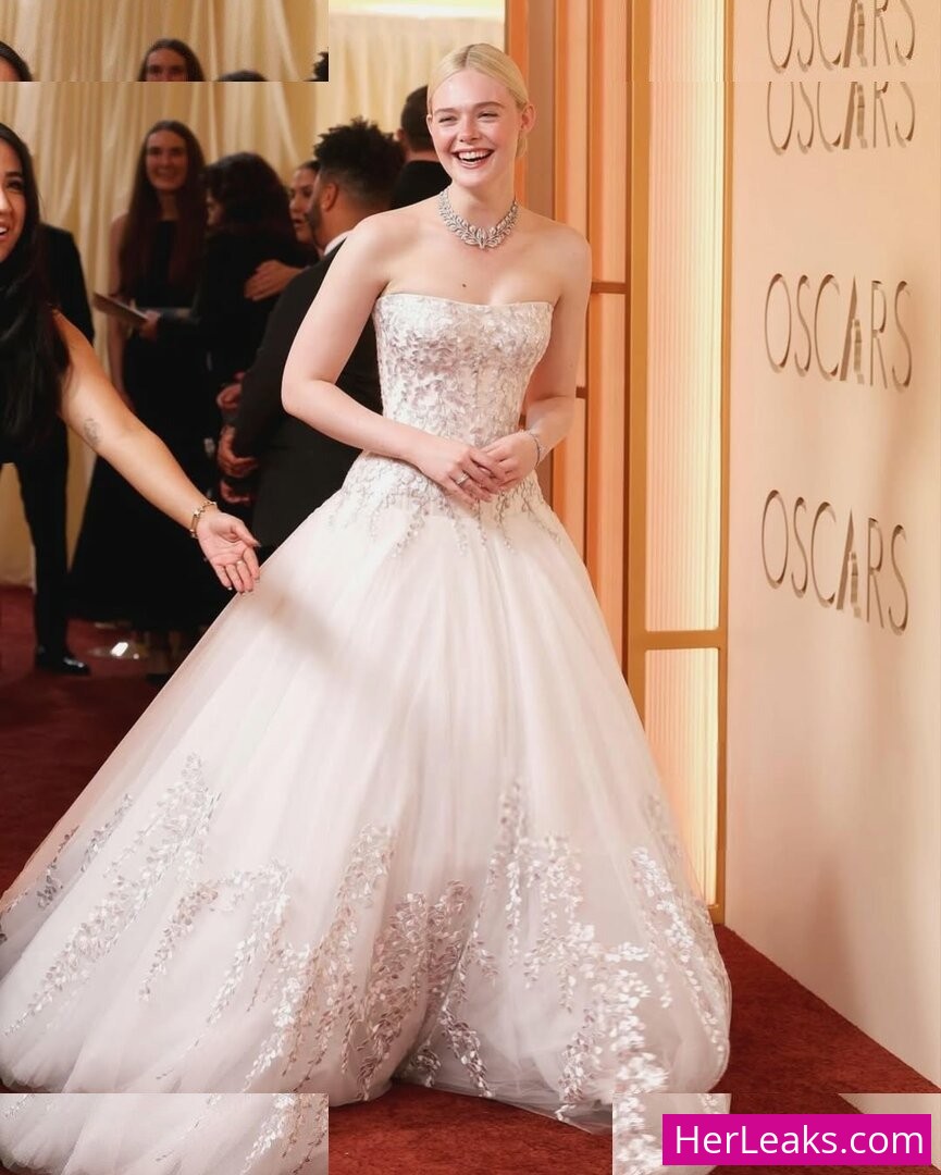 Elle Fanning - Image 132