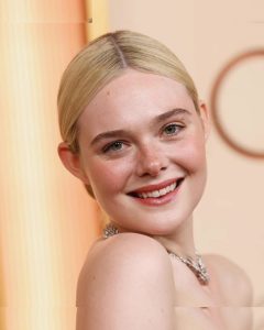 Elle Fanning - Image 125