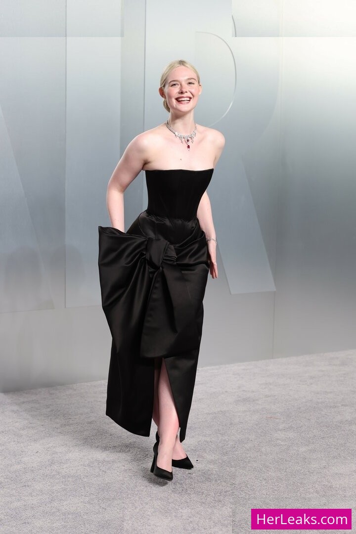 Elle Fanning - Image 106