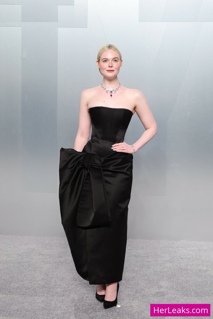 Elle Fanning - Image 105