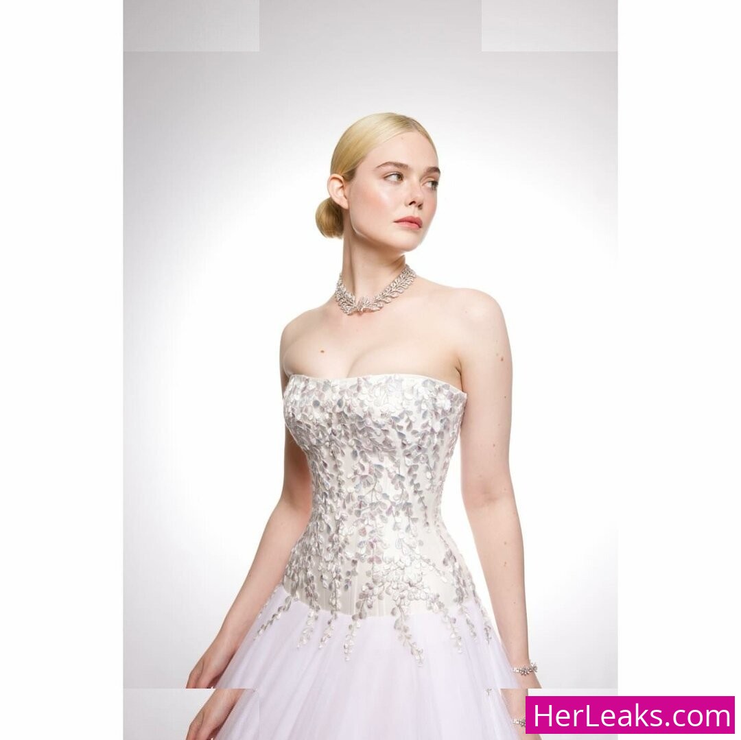 Elle Fanning - Image 96