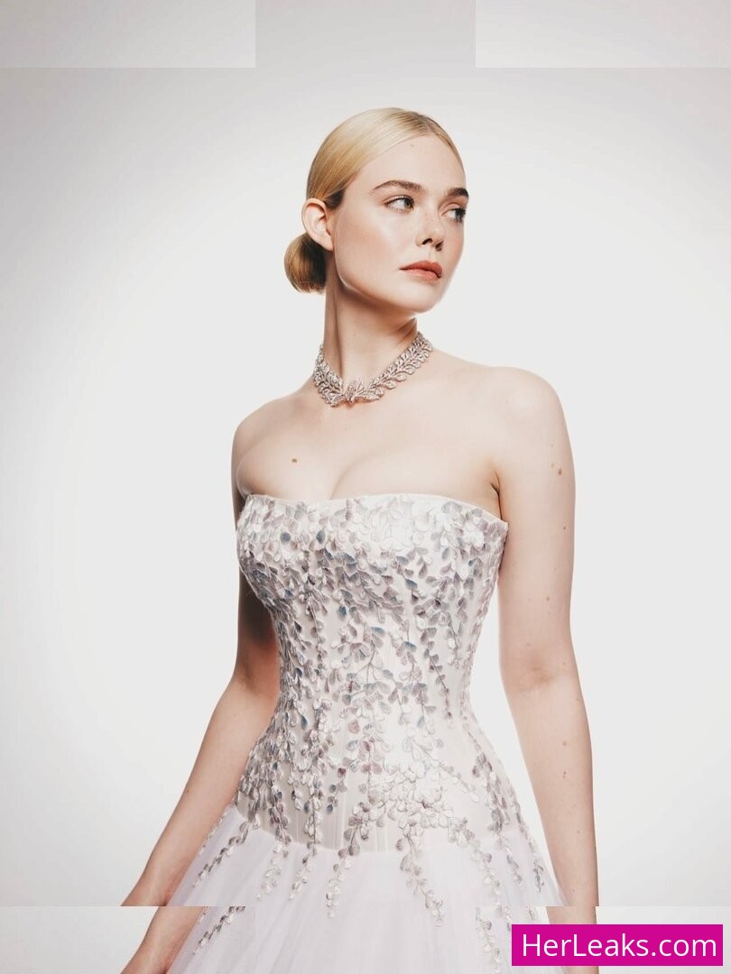 Elle Fanning - Image 89