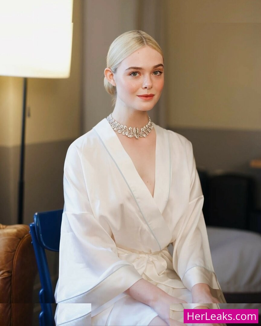 Elle Fanning - Image 88