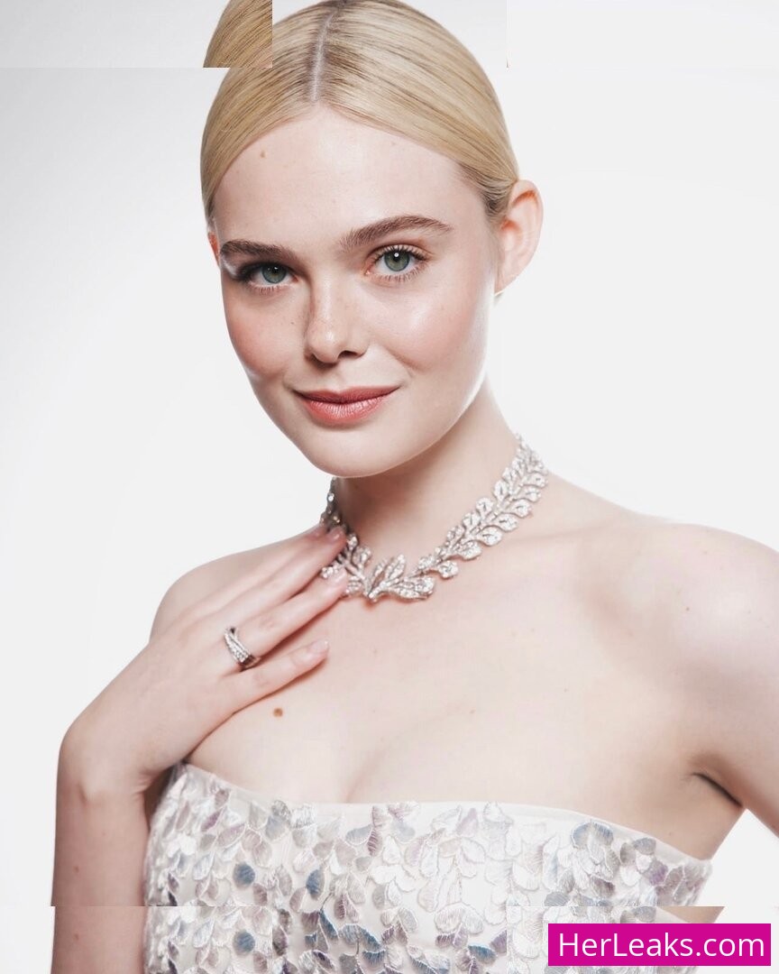 Elle Fanning - Image 86