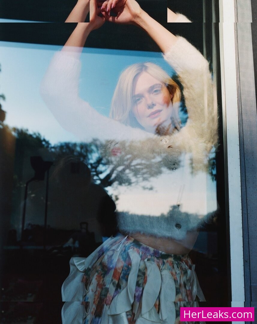 Elle Fanning - Image 60