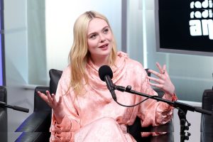 Elle Fanning - Image 30