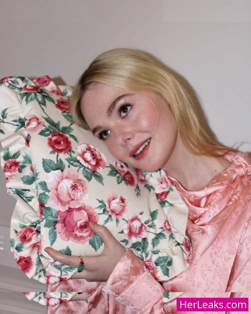 Elle Fanning - Image 28