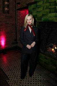 Elle Fanning - Image 24