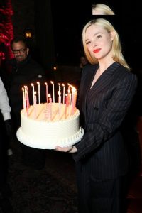 Elle Fanning - Image 22